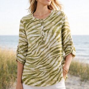 JM Collection 100% Linen Green Animal Print Button Front Top Size 16 Lightweight
